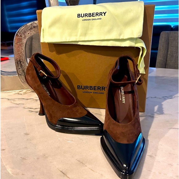 Authentic Burberry brown suede and black patent leather heels size EU 38.5 - Picture 2 of 10